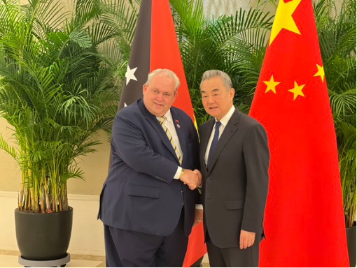 王毅会见巴布亚新几内亚外长特卡琴科1 王毅会见巴布亚新几内亚外长特卡琴科1