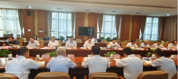 省住房城乡建设厅召开办公会议 邀请行业协会专家参与行政决策1 省住房城乡建设厅召开办公会议 邀请行业协会专家参与行政决策1