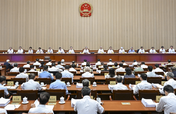 十四届全国人大常委会第十七次会议在京举行 审议生态环境法典总则编草案、生态保护编草案、绿色低碳发展编草案和民族团结进步促进法草案等 赵乐际主持 十四届全国人大常委会第十七次会议在京举行 审议生态环境法典总则编草案、生态保护编草案、绿色低碳发展编草案和民族团结进步促进法草案等 赵乐际主持